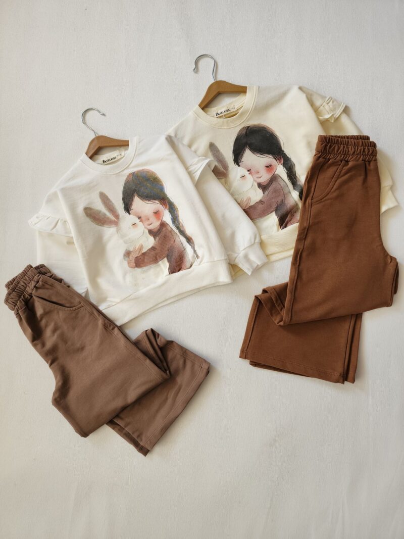 ۲۰۲۵۰۹۲۷_۱۱۴۰۵۳ (1) بلوز دخترانه خرگوشی